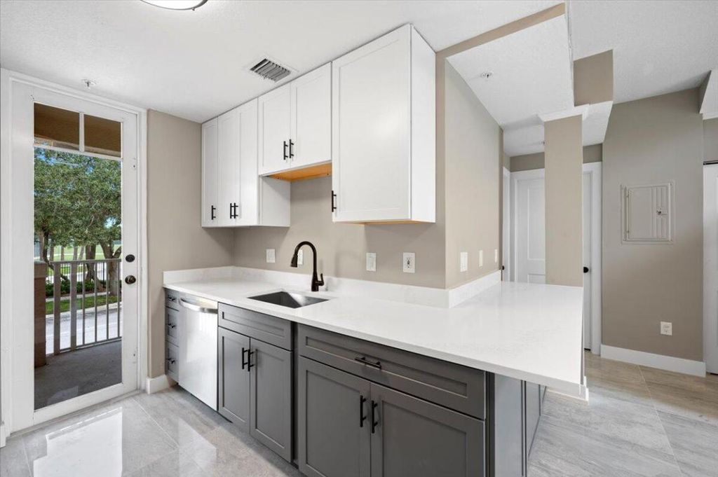 Photo of 1080 University Boulevard #21, Jupiter, FL 33458 (MLS # R10982422)