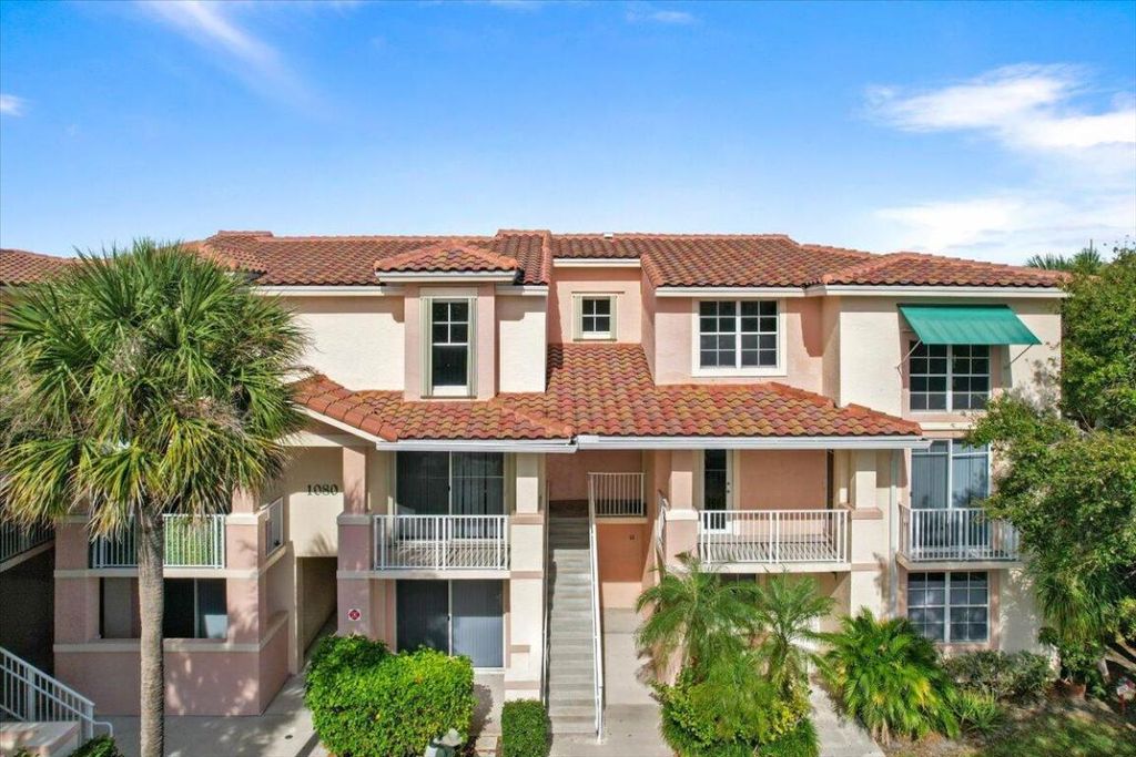 Photo of 1080 University Boulevard #21, Jupiter, FL 33458 (MLS # R10982422)