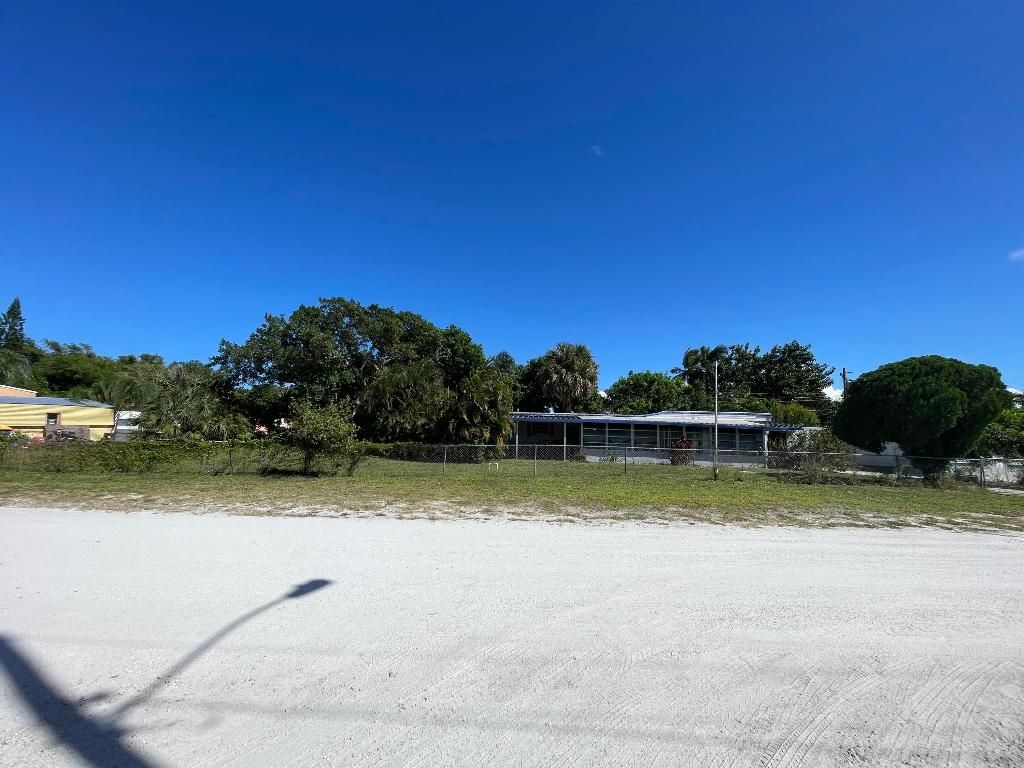 Photo of 1663 NE Wren Avenue, Stuart, FL 34994 (MLS # R11133953)
