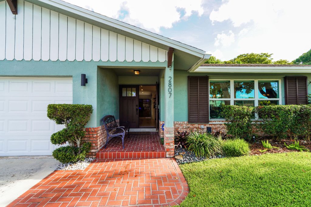 Photo of 2807 SW 13th Court, Deerfield Beach, FL 33442 (MLS # B26044782)