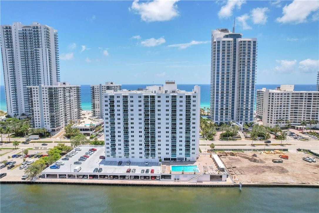 Residences - Residential