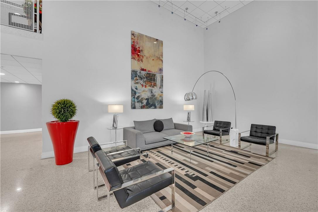 Residences - Residential