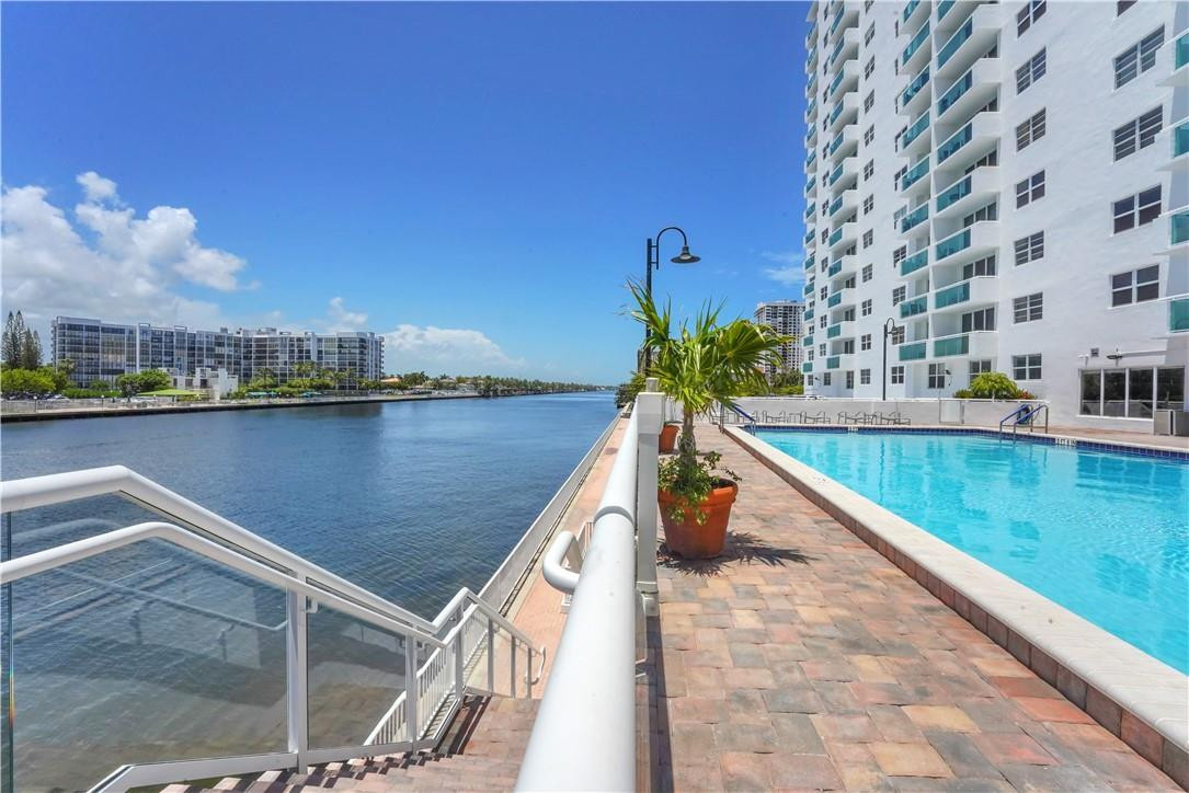 Residences - Residential