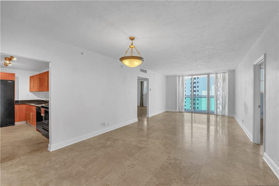 Residences - Residential