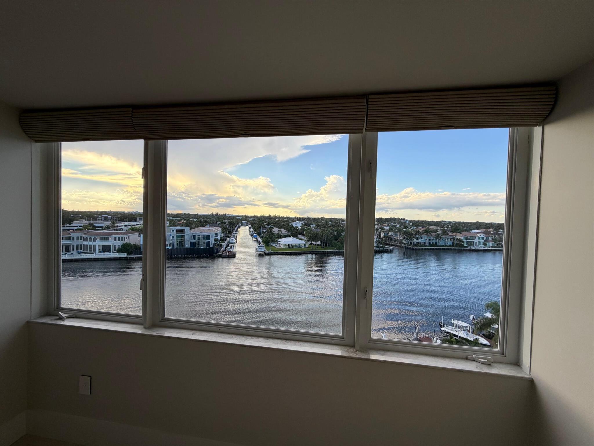 REGENCY HIGHLAND CLUB CON - Residential