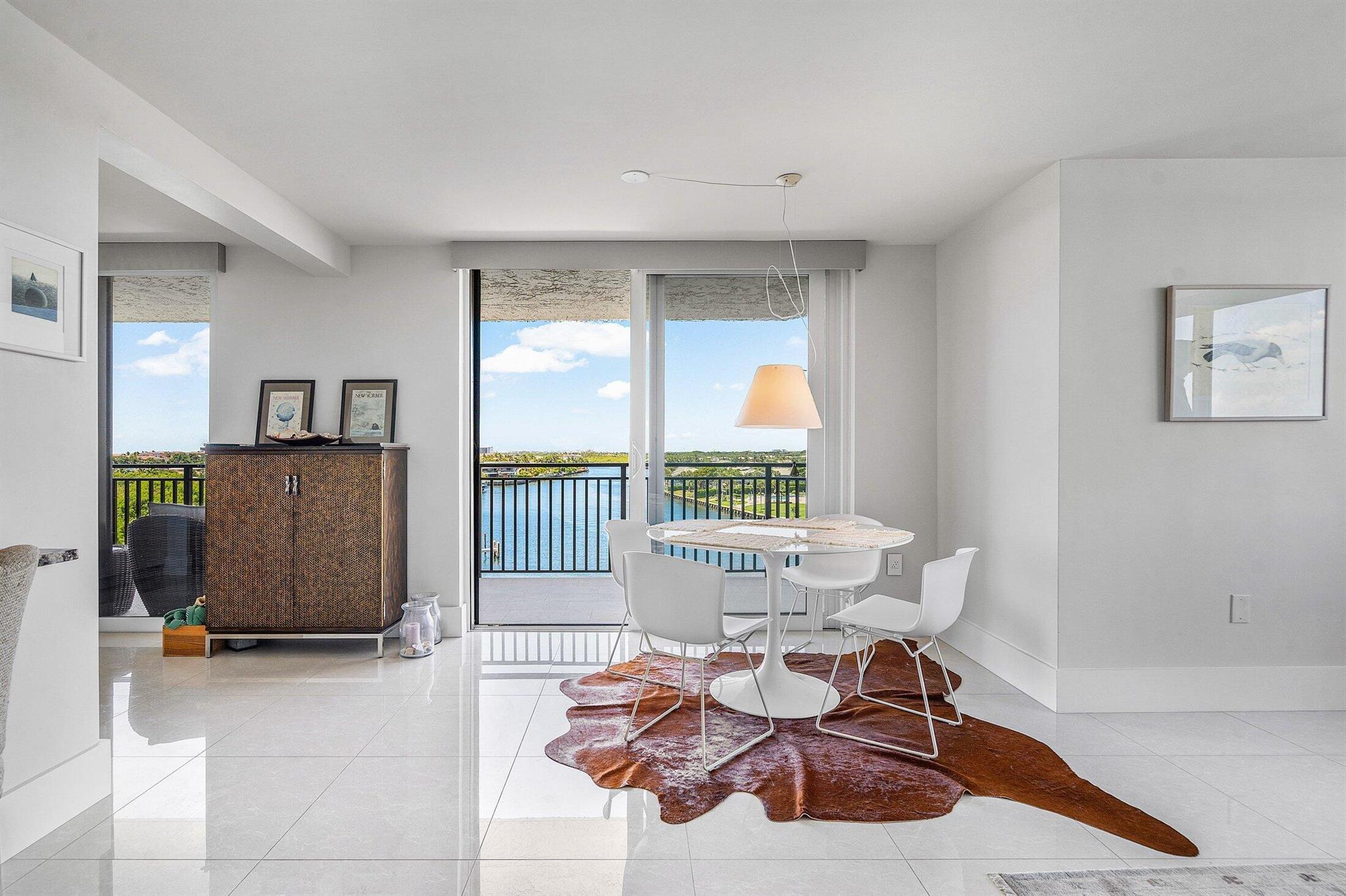 REGENCY HIGHLAND CLUB CON - Residential