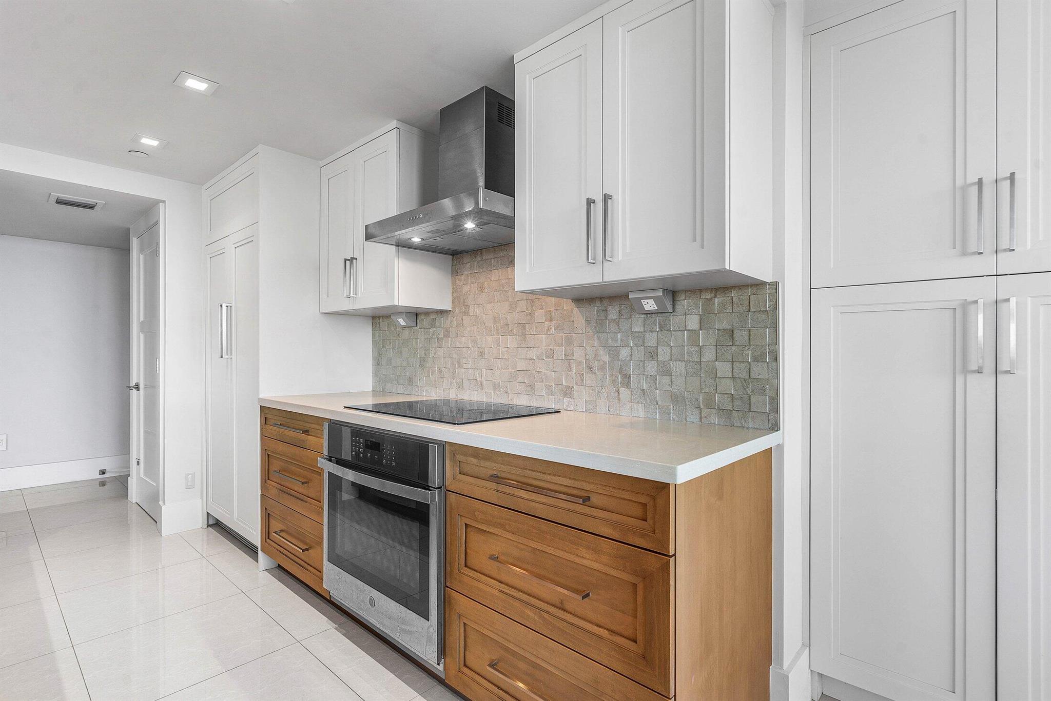 REGENCY HIGHLAND CLUB CON - Residential
