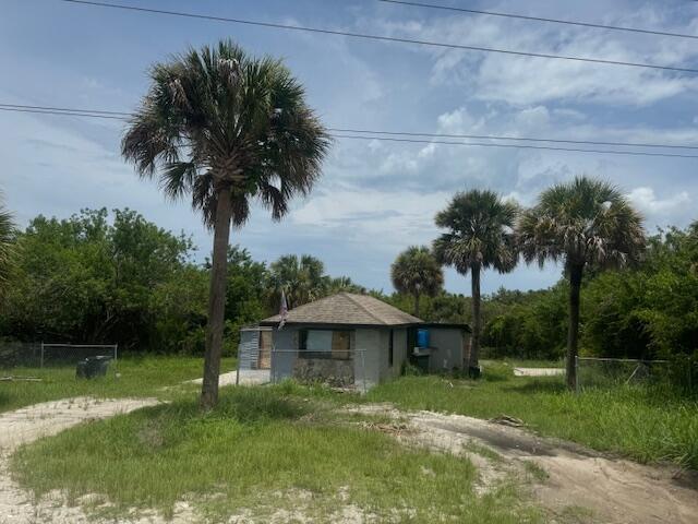 Live Auction at the Property! Sat July 26 at 10am! 2bd/1 ba CBS on .61 acres. Located directly on US HWY 1 great location. Zoned General Commercial would make a great business spot! Preview 30 minutes prior to sale, 10% due at time of sale. Must have a 5,000 cashier's check and a blank personal check in order to bid. Guaranteed free and clear title. Suggested opening bid 29,000
