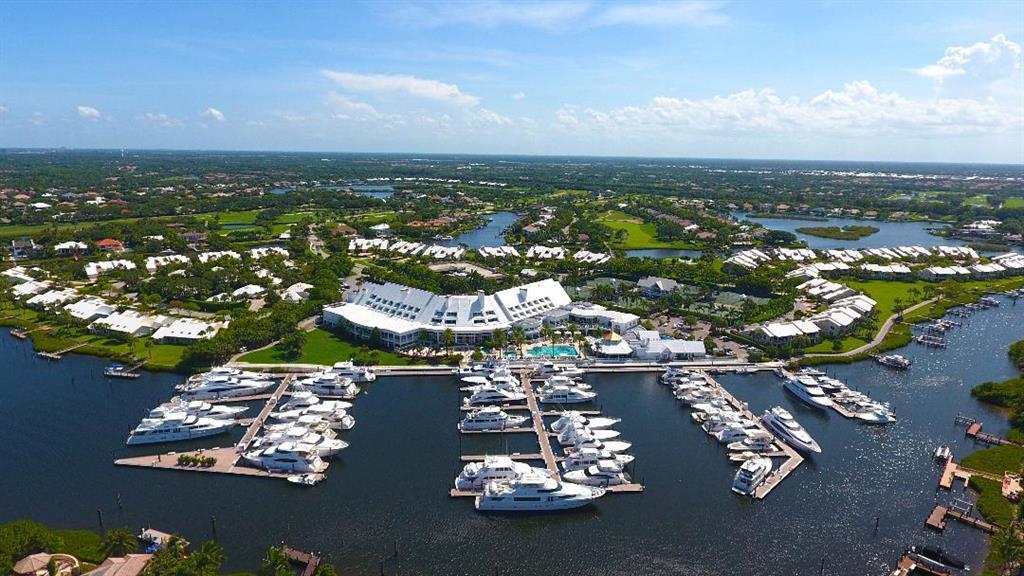 ADMIRALS COVE - Residential