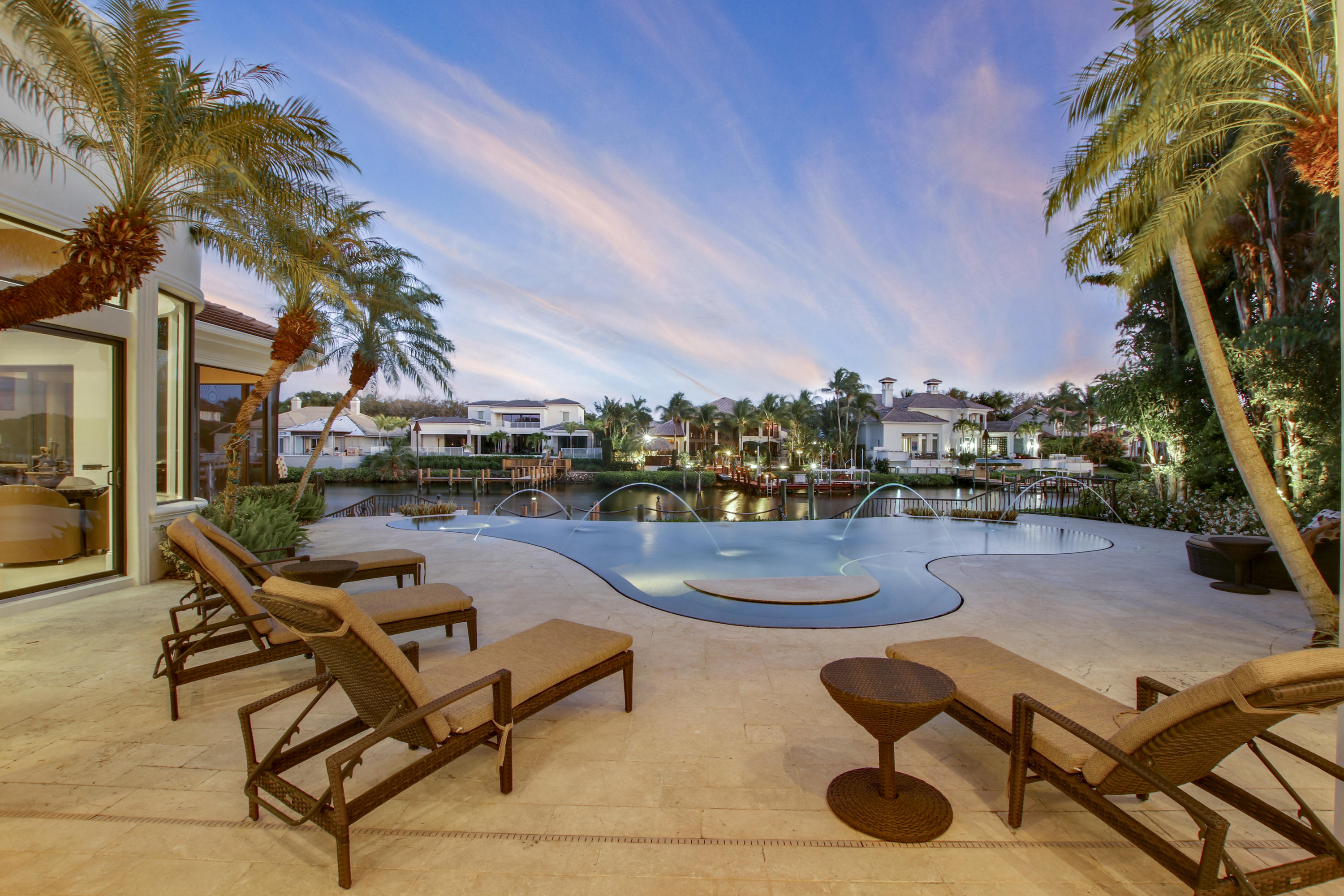 ADMIRALS COVE - Residential