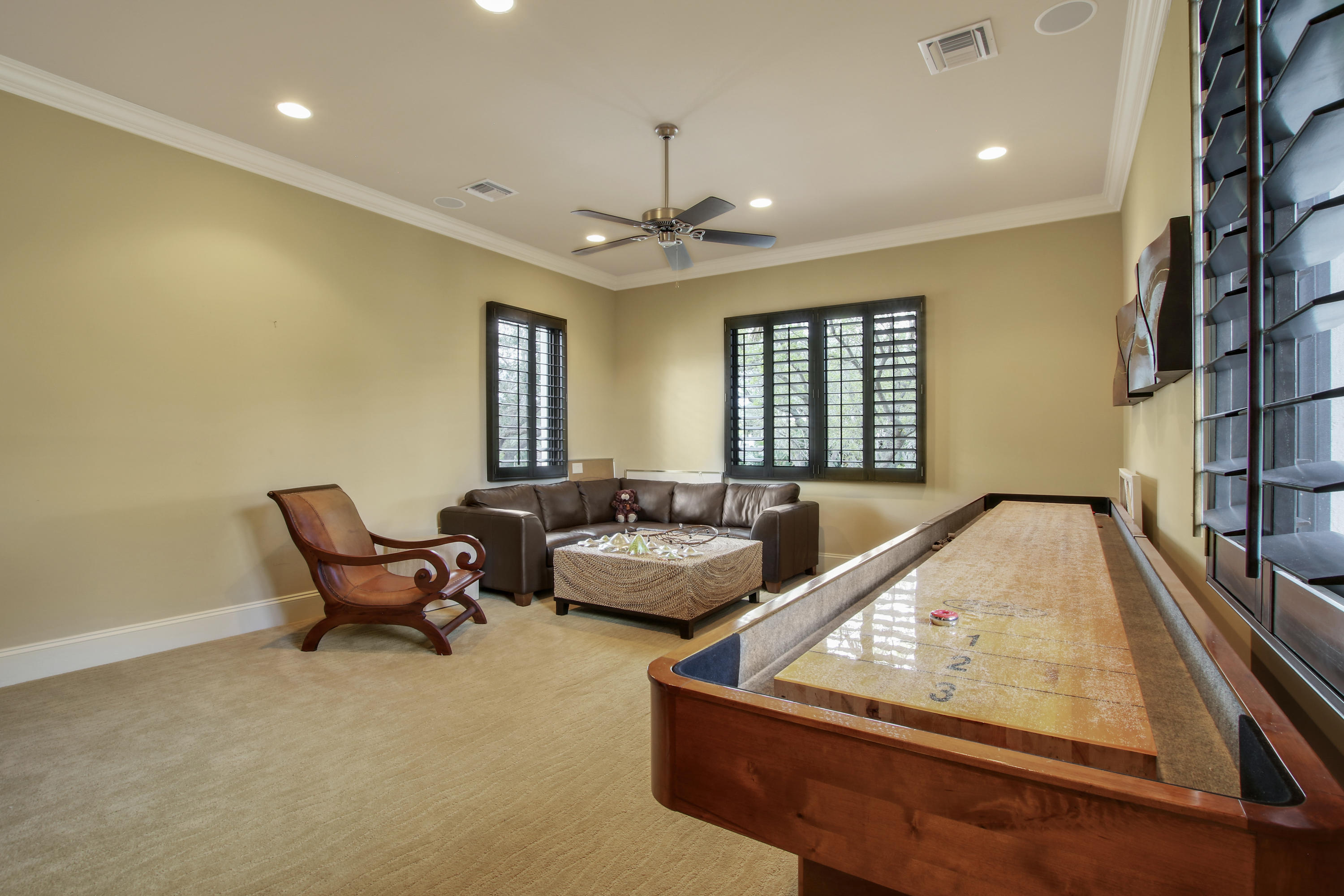 ADMIRALS COVE - Residential