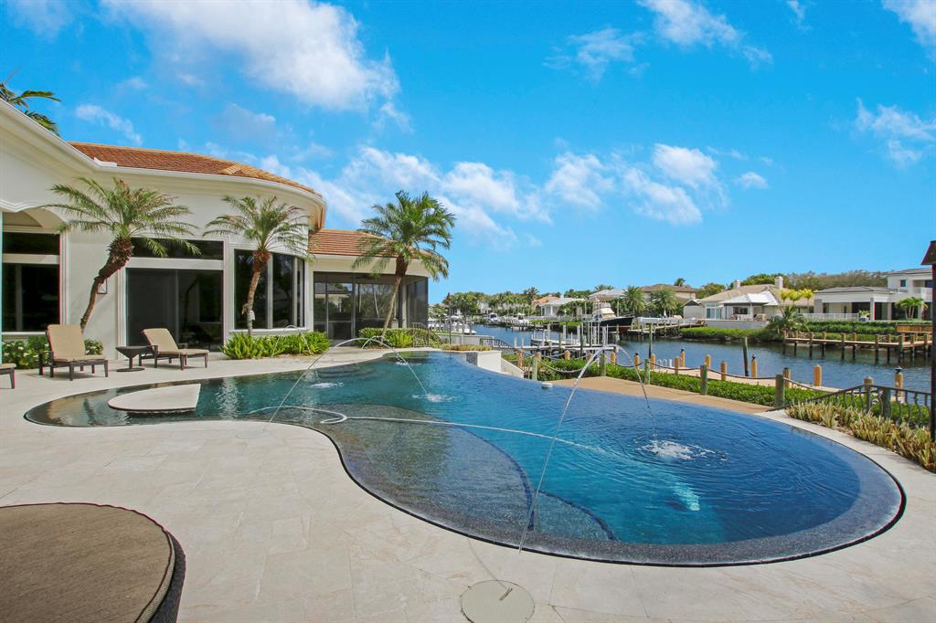 ADMIRALS COVE - Residential