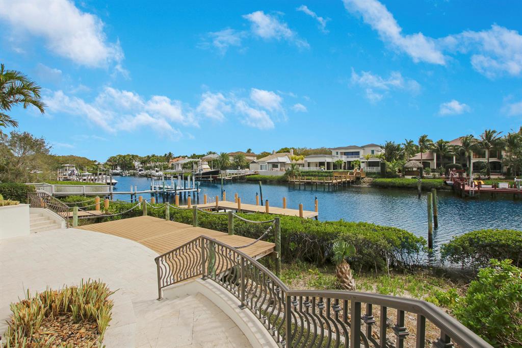 ADMIRALS COVE - Residential