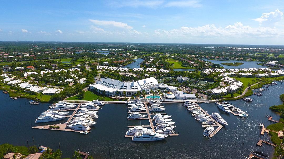 ADMIRALS COVE - Residential