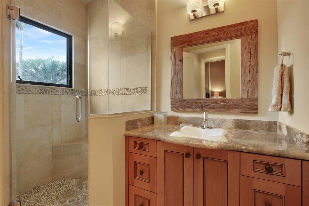 ADMIRALS COVE - Residential