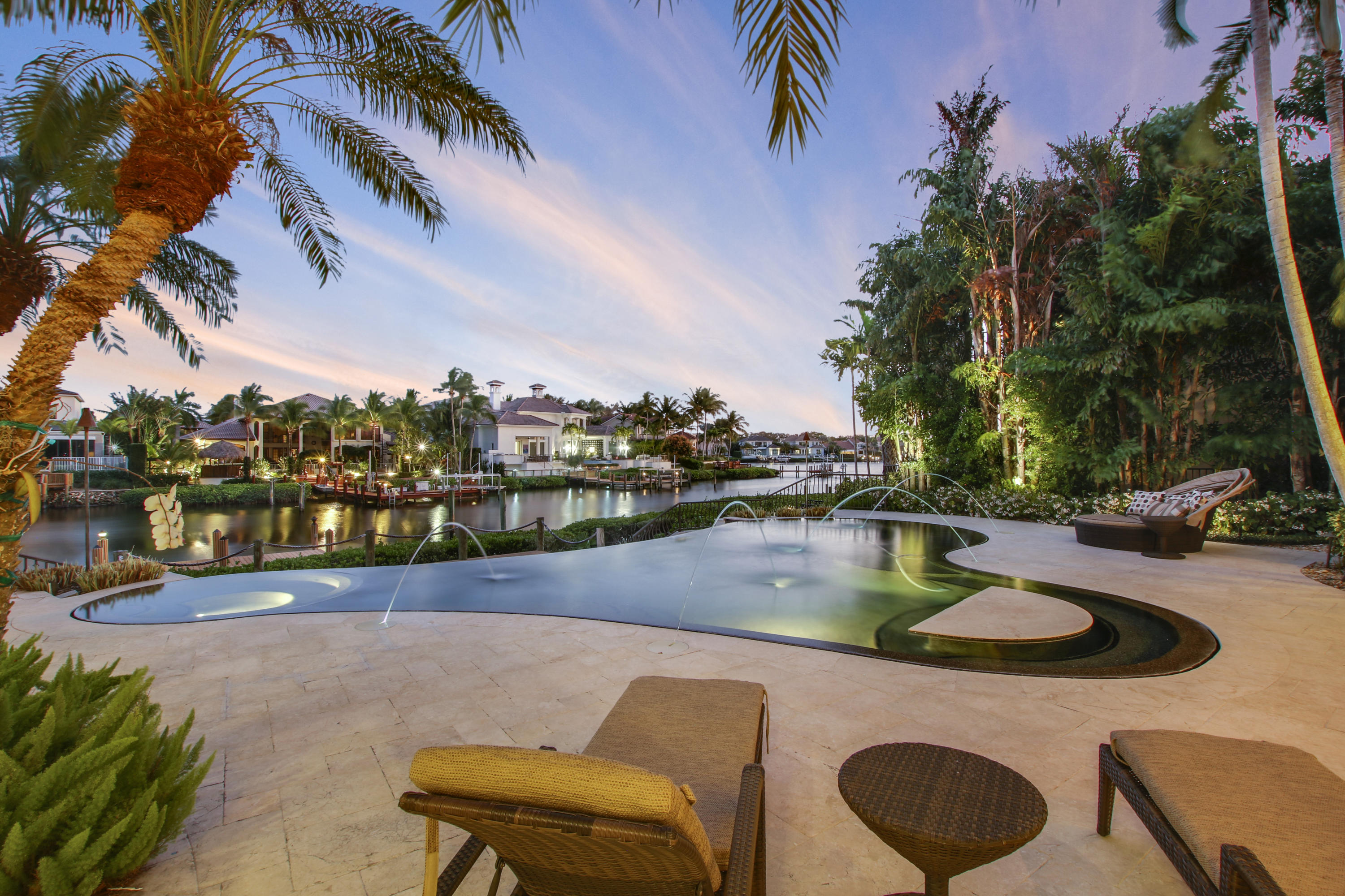 ADMIRALS COVE - Residential