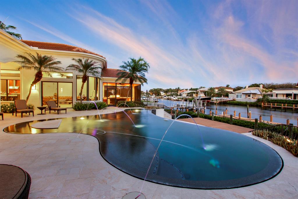 ADMIRALS COVE - Residential