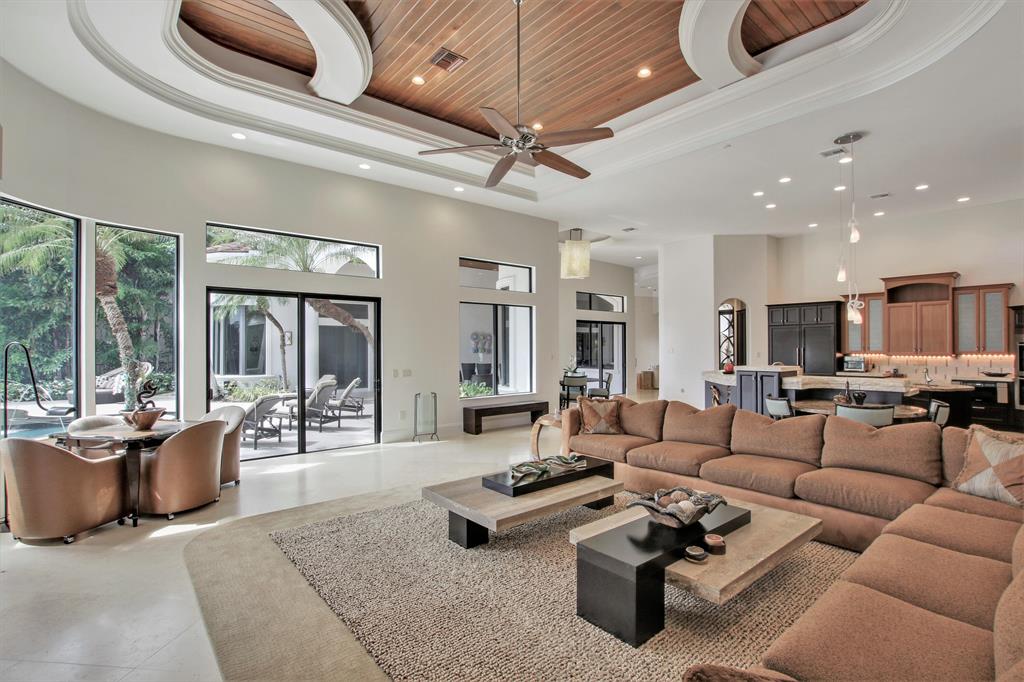 ADMIRALS COVE - Residential