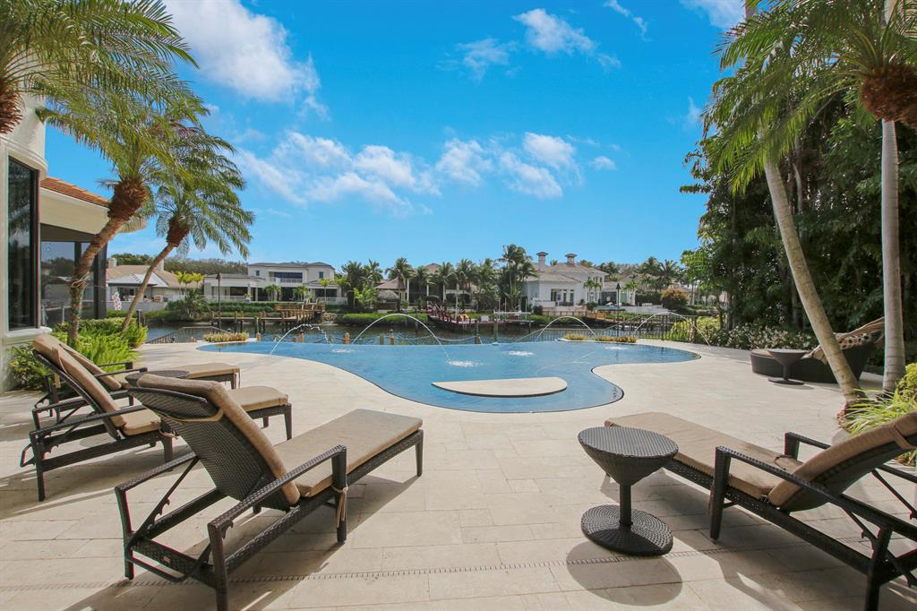 ADMIRALS COVE - Residential