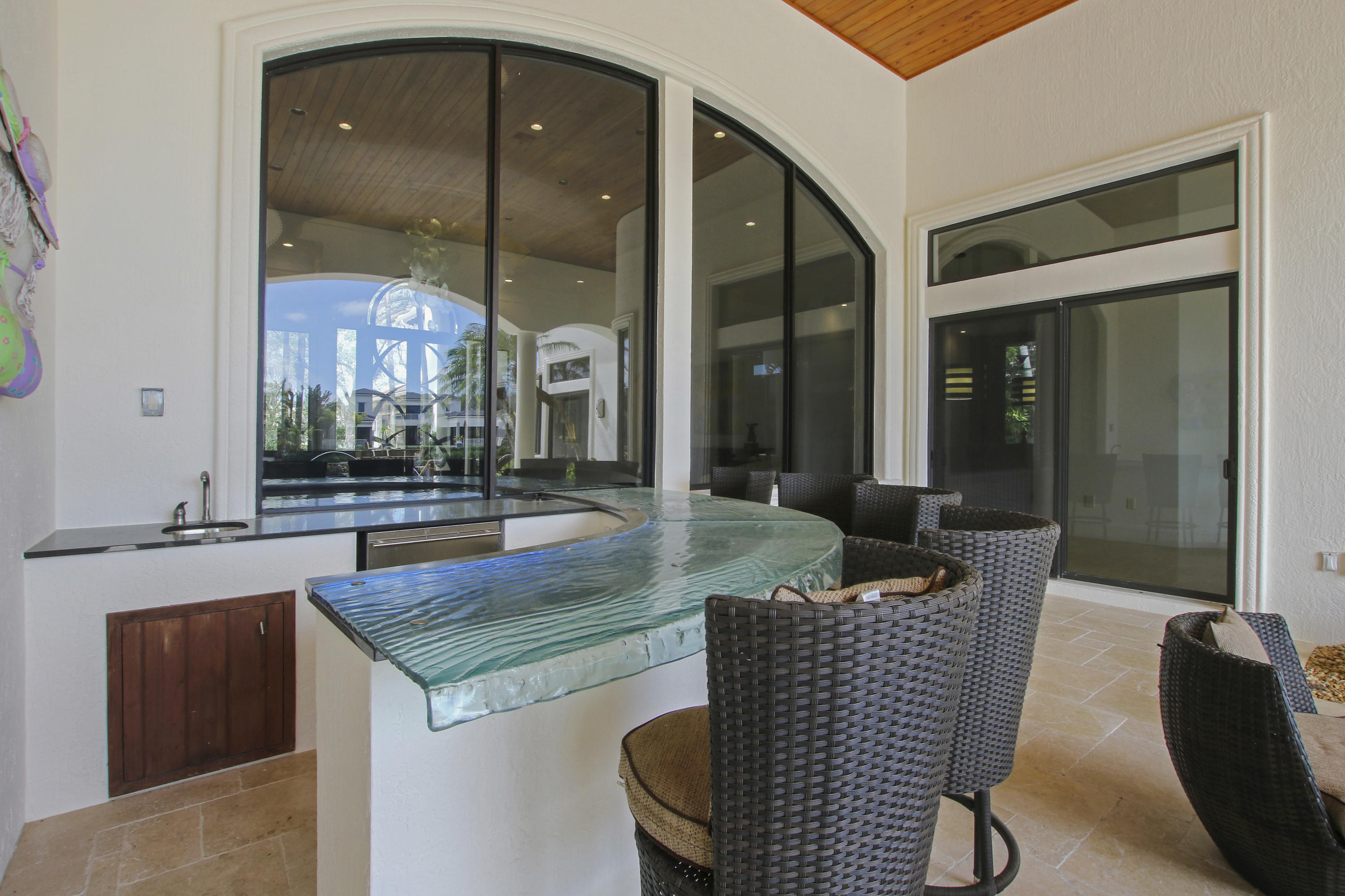 ADMIRALS COVE - Residential