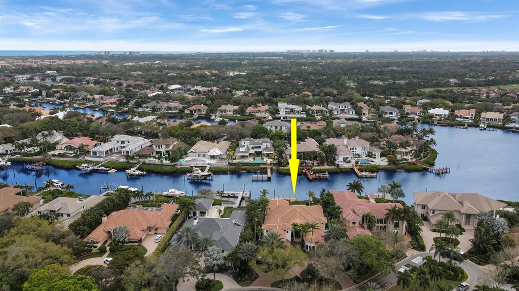 ADMIRALS COVE - Residential