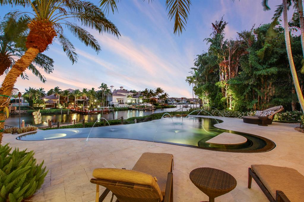 ADMIRALS COVE - Residential