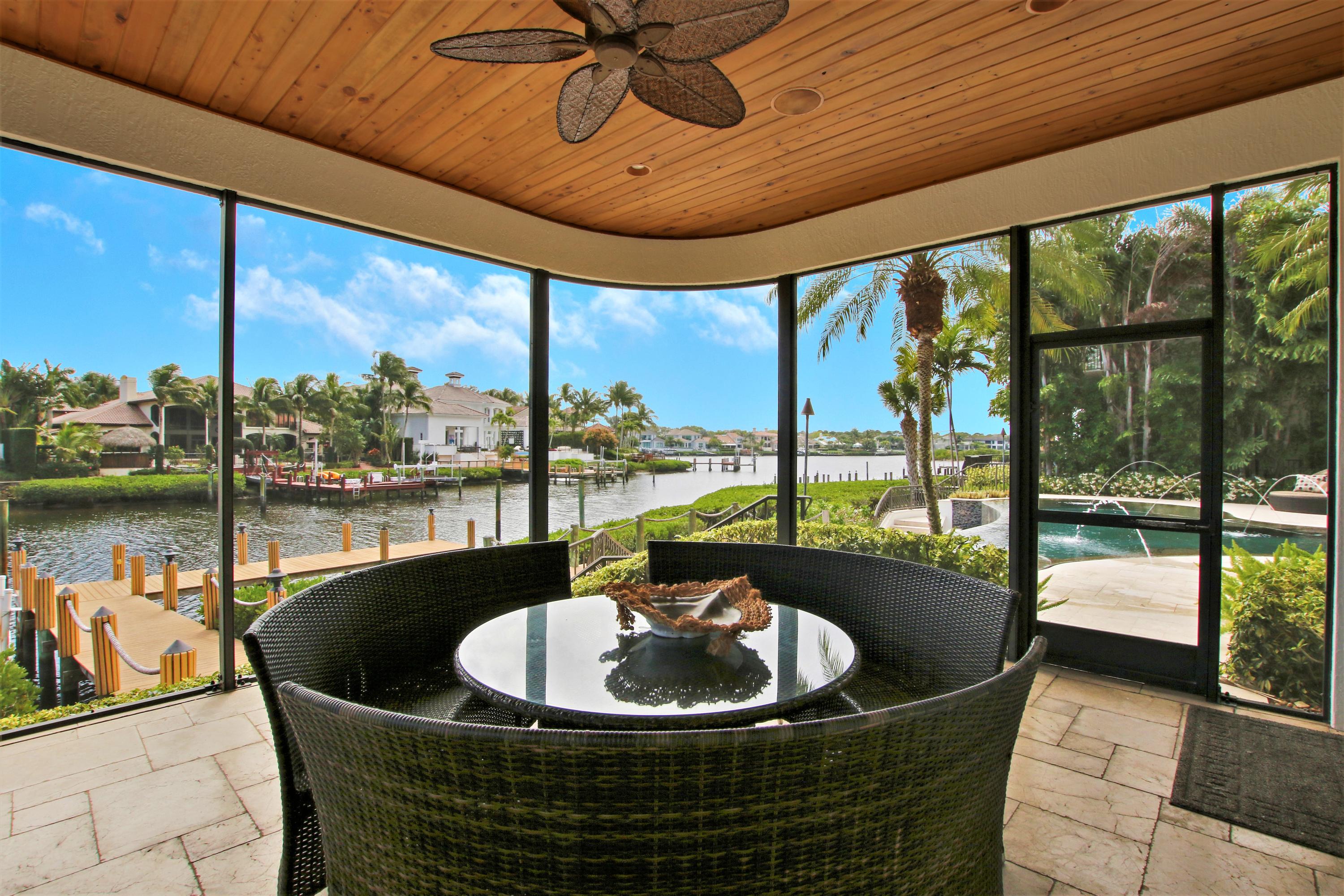 ADMIRALS COVE - Residential