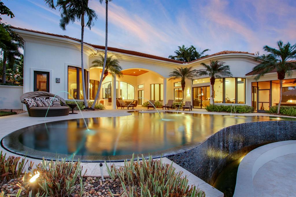 ADMIRALS COVE - Residential