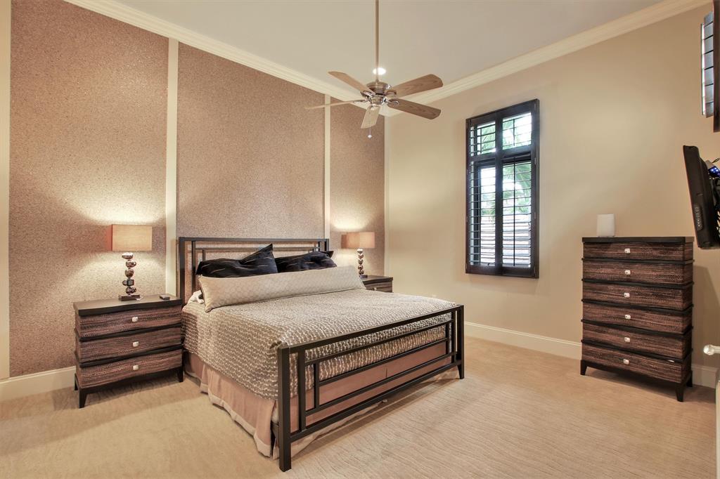 ADMIRALS COVE - Residential