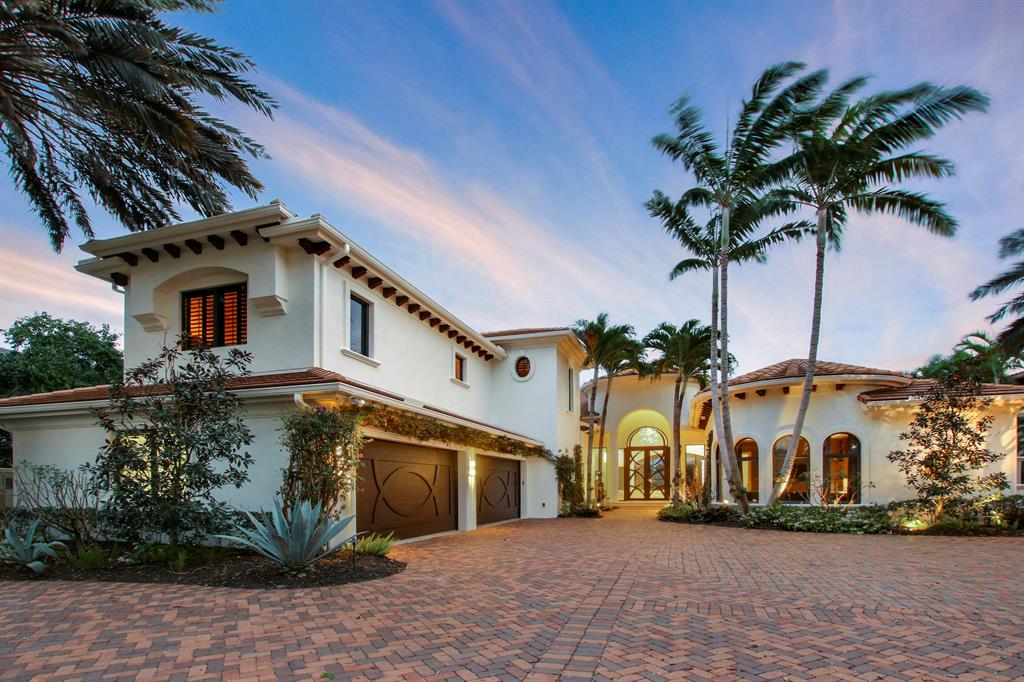 ADMIRALS COVE - Residential