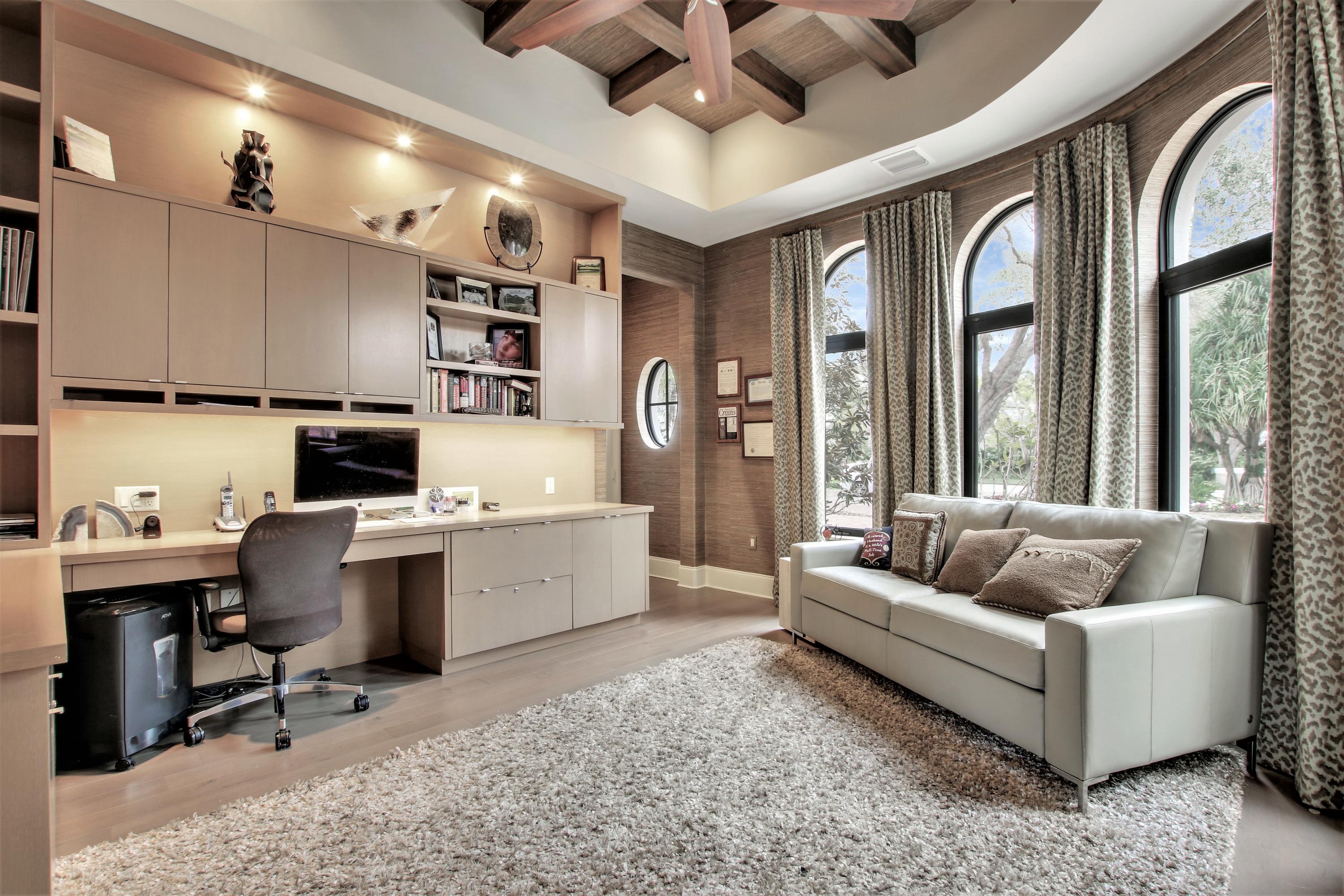 ADMIRALS COVE - Residential