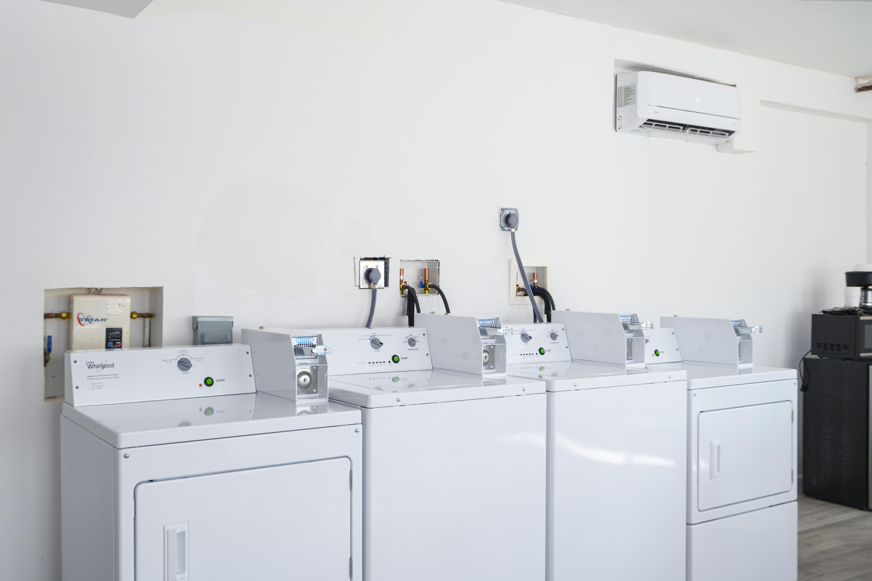 POMPANO BY THE SEA - Residential Lease