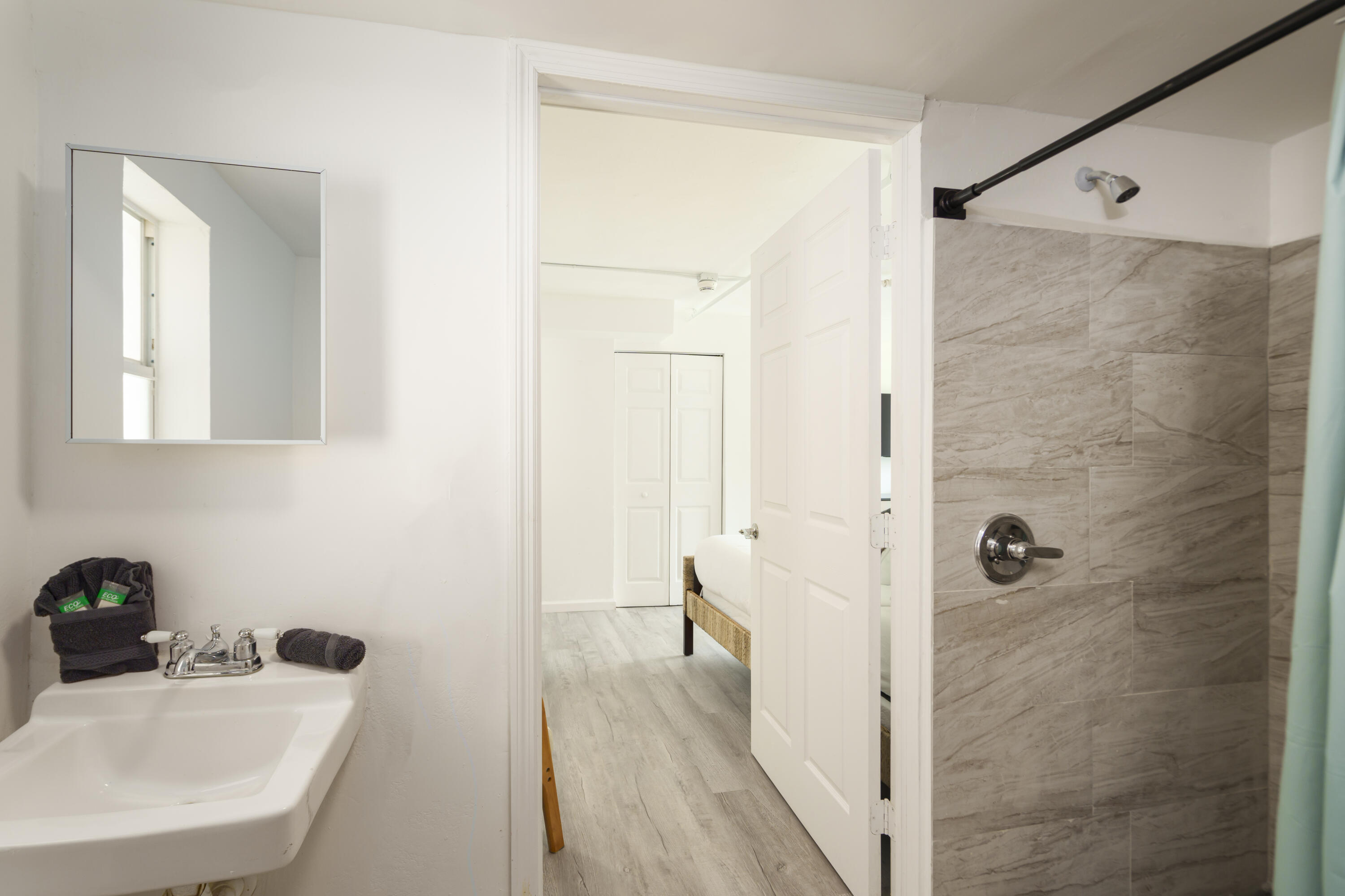 POMPANO BY THE SEA - Residential Lease