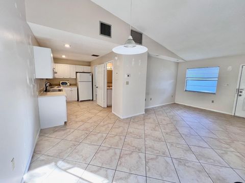 Photo of 2002 S 10th Street #Apt D, Fort Pierce, FL 34950 (MLS # F10549737)