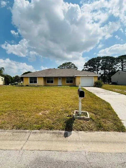 288 SW Bridgeport Dr, Port St Lucie, FL MLS: F10492759