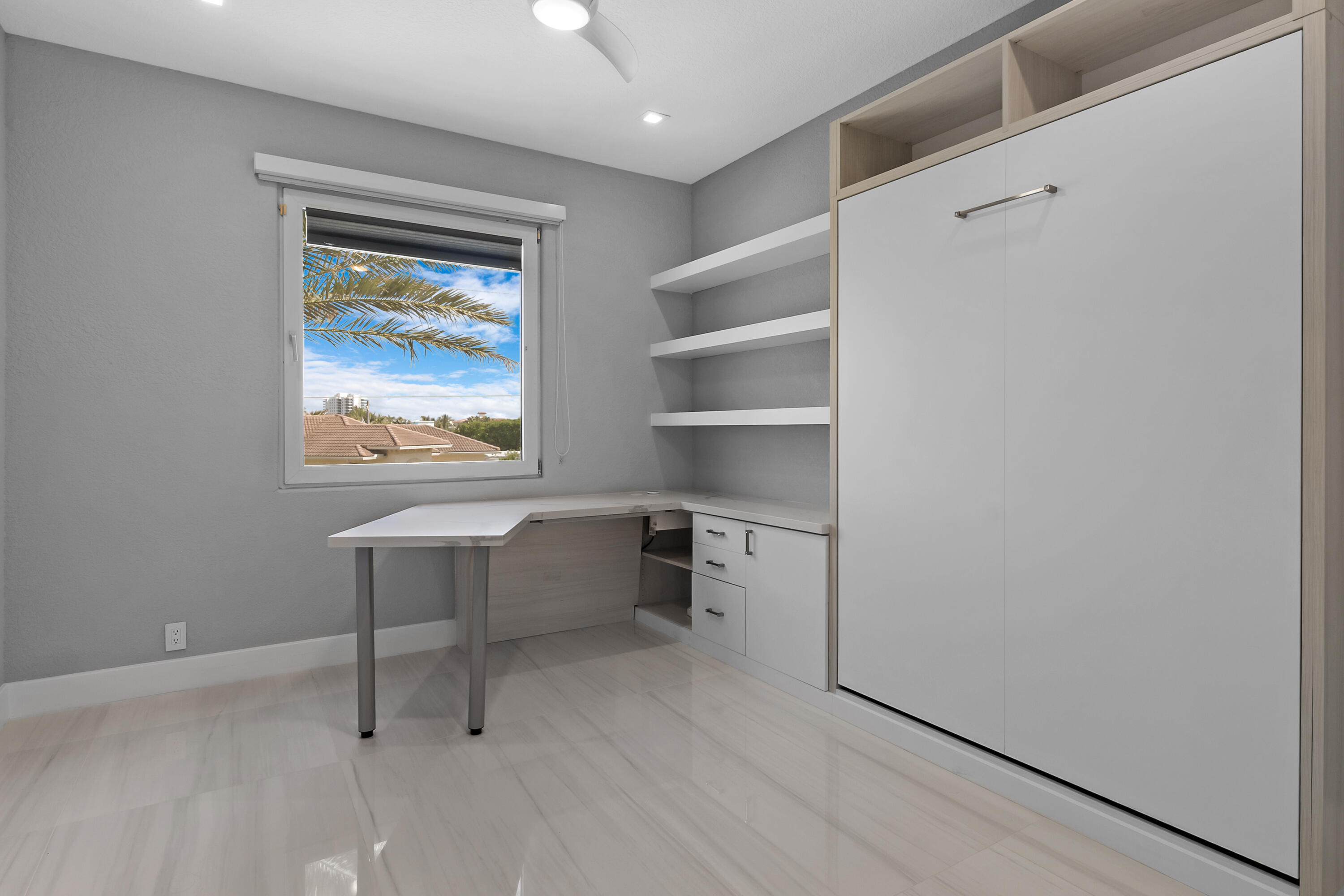 HILLSBORO SHORES SEC - Residential