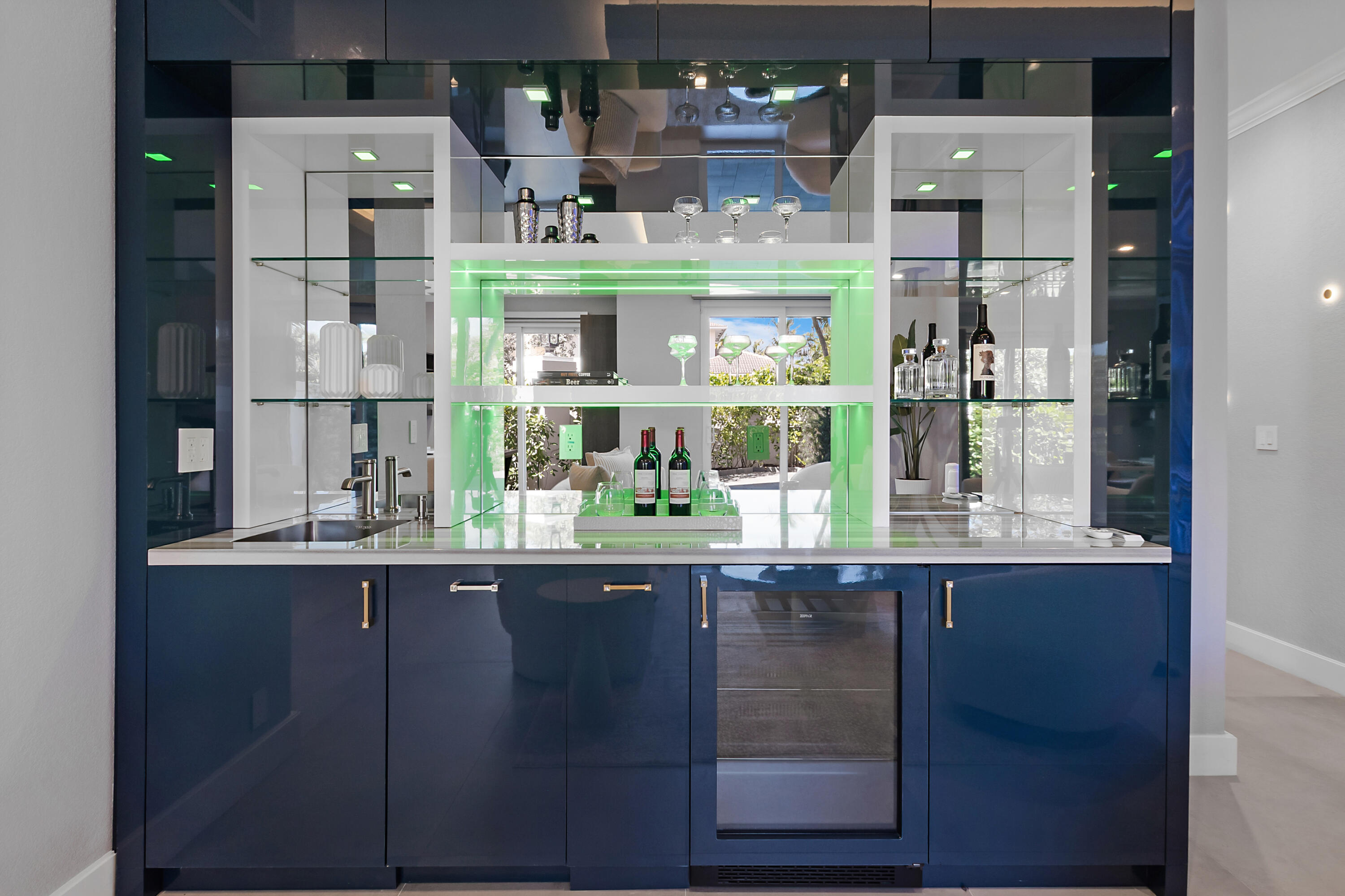 HILLSBORO SHORES SEC - Residential