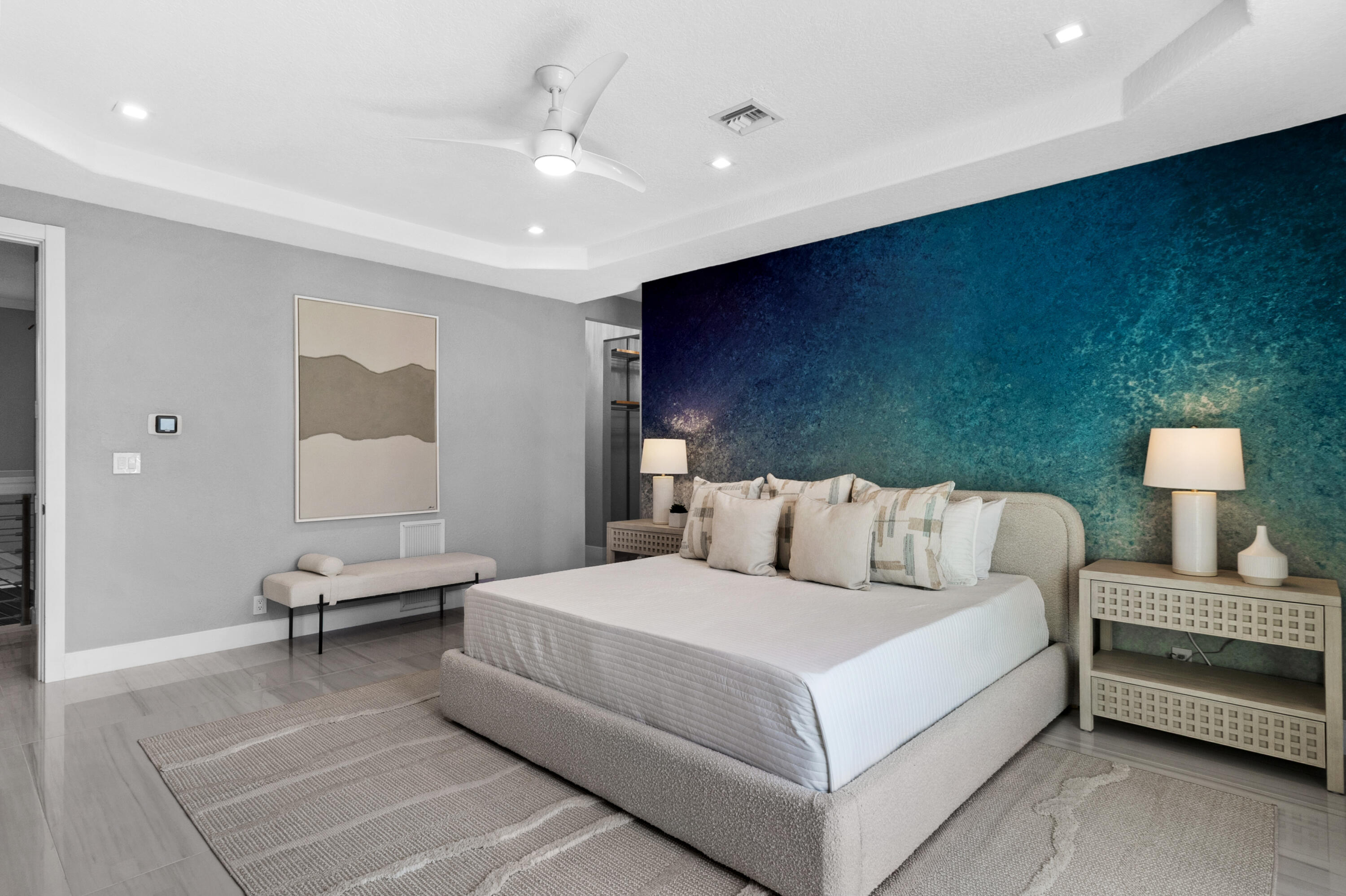 HILLSBORO SHORES SEC - Residential