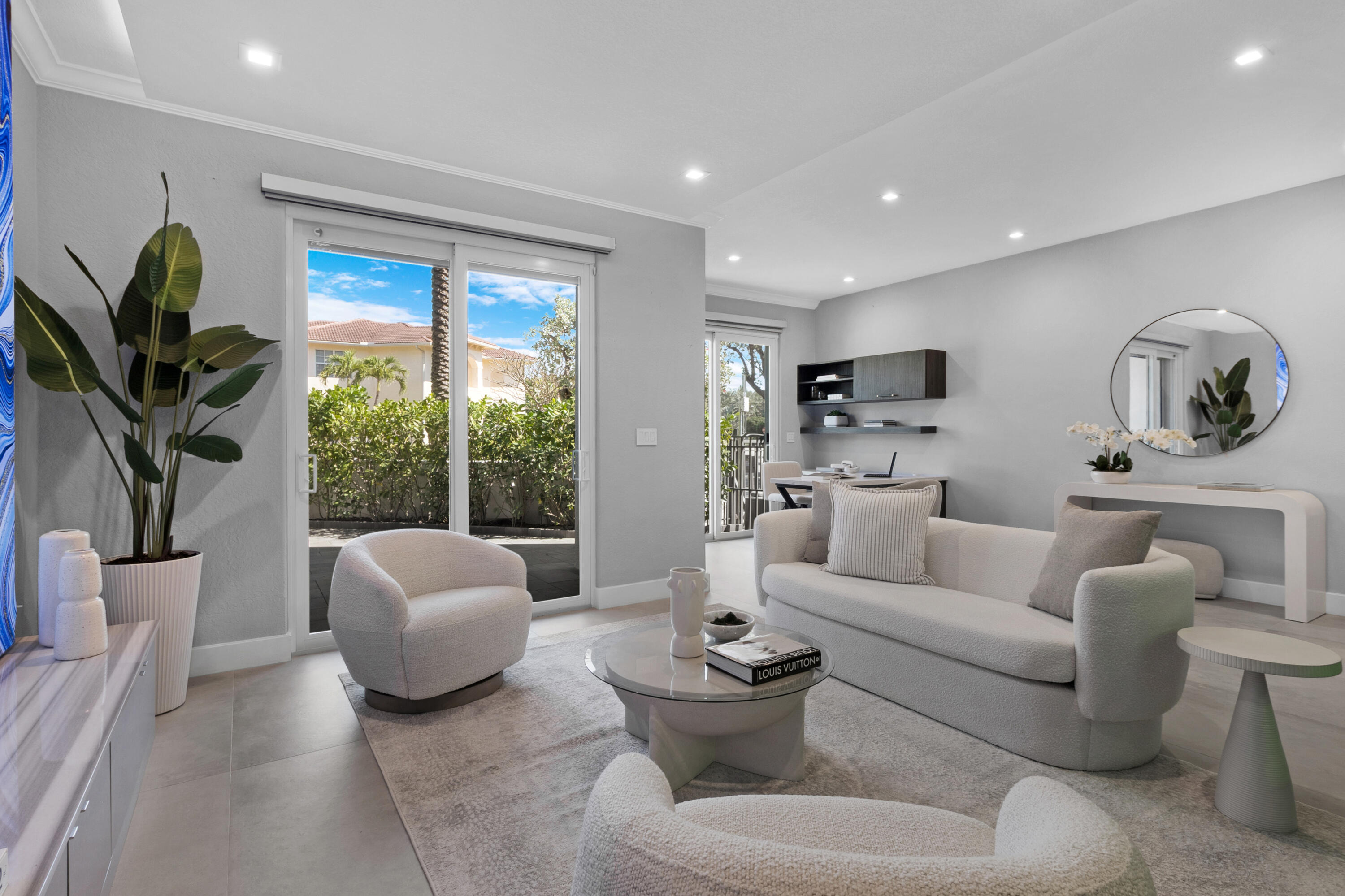 HILLSBORO SHORES SEC - Residential