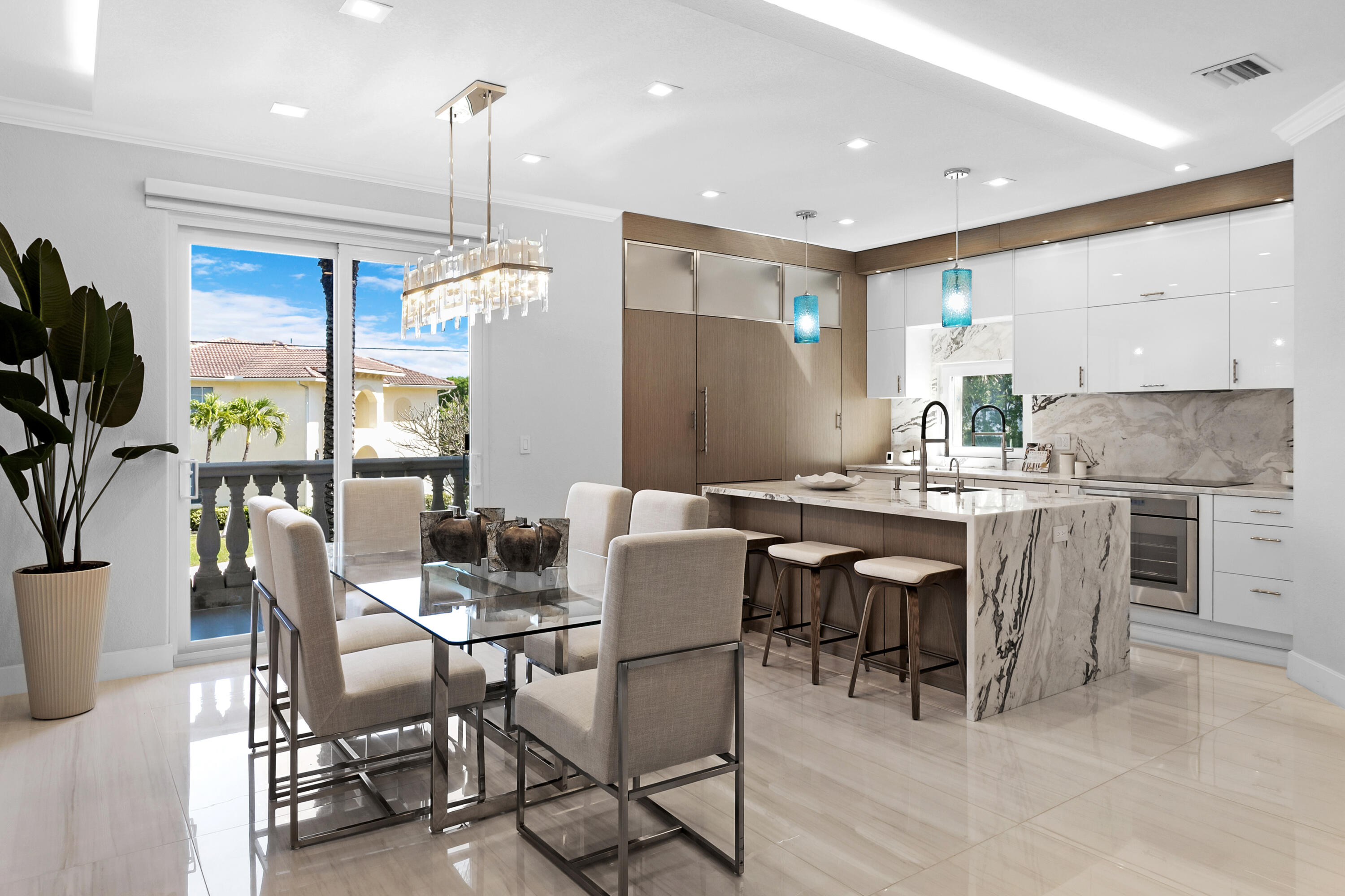 HILLSBORO SHORES SEC - Residential