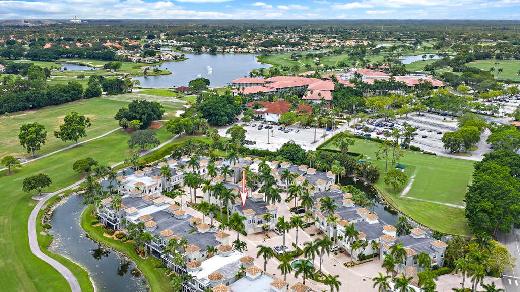 Photo of 601 Resort Lane, Palm Beach Gardens, FL 33418 (MLS # B26059627)