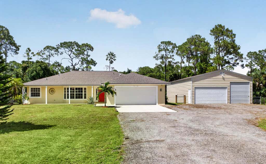 Photo of 17101 60th Lane N, Loxahatchee, FL 33470 (MLS # B26067165)