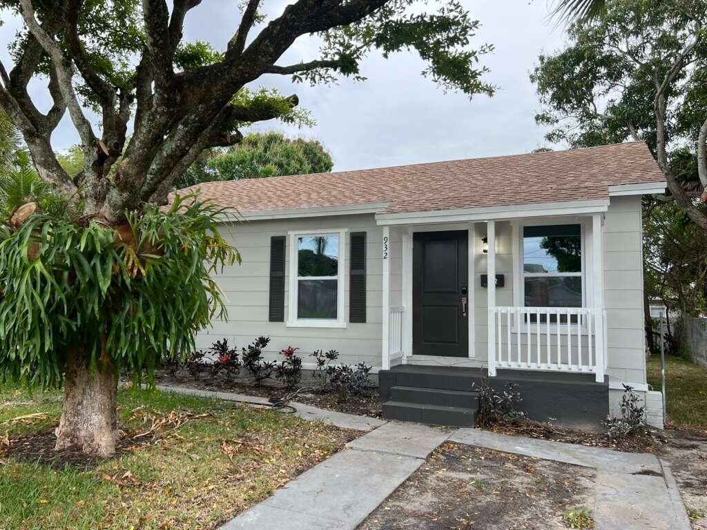 Photo of 932 31st Street, West Palm Beach, FL 33407 (MLS # R11155311)