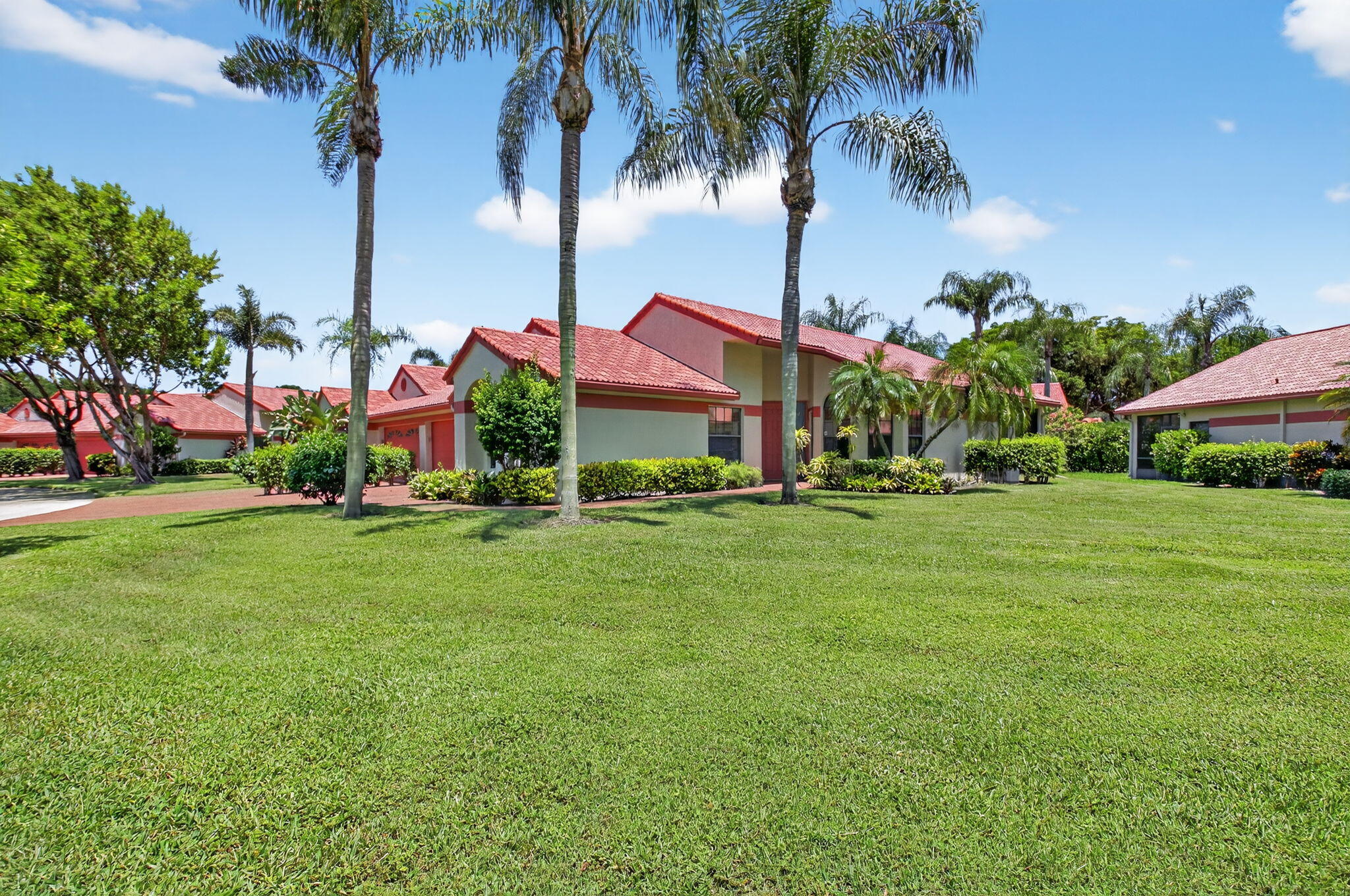 7613 Lexington Club Boulevard A