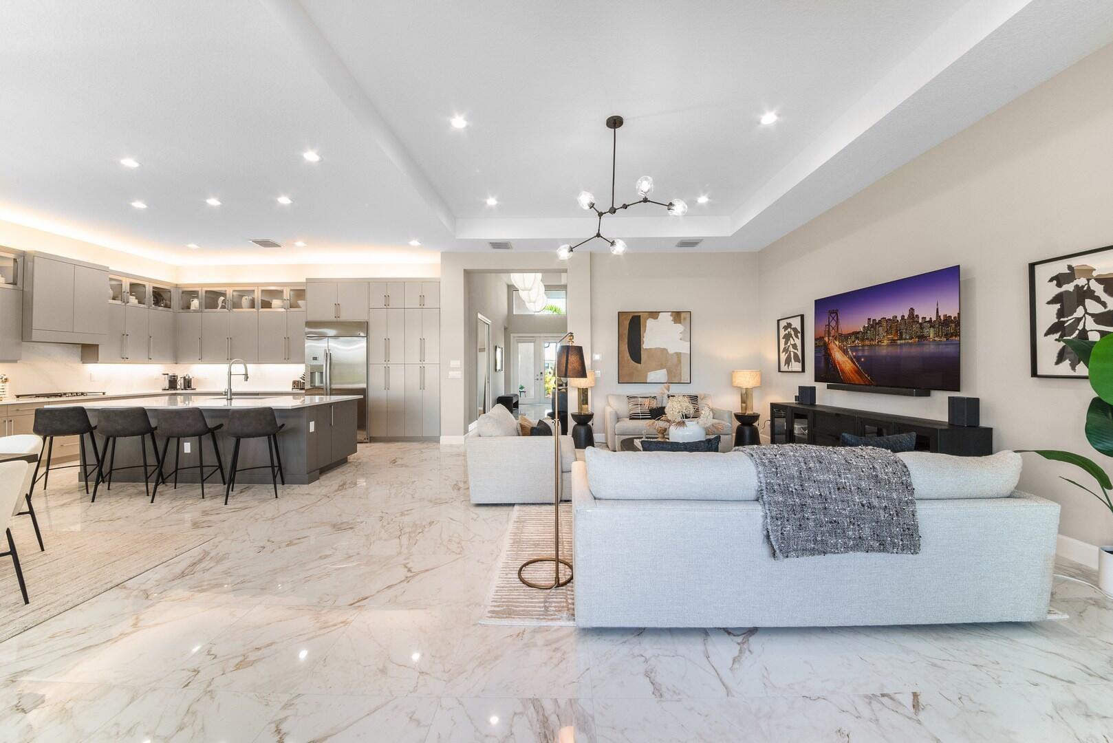 VALENCIA GRAND - Residential