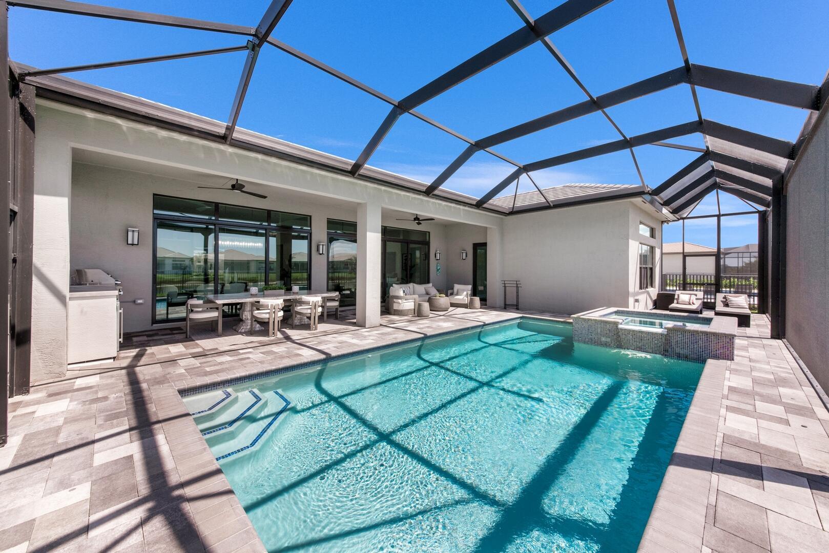 VALENCIA GRAND - Residential