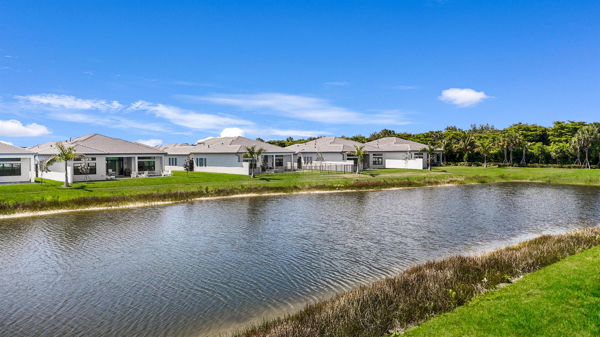 VALENCIA GRAND - Residential