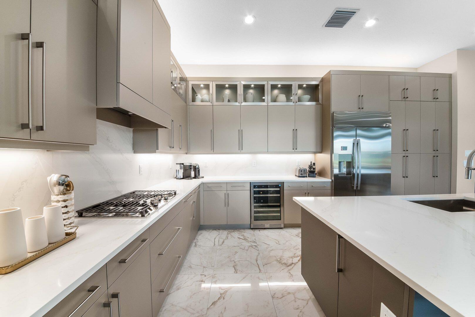 VALENCIA GRAND - Residential