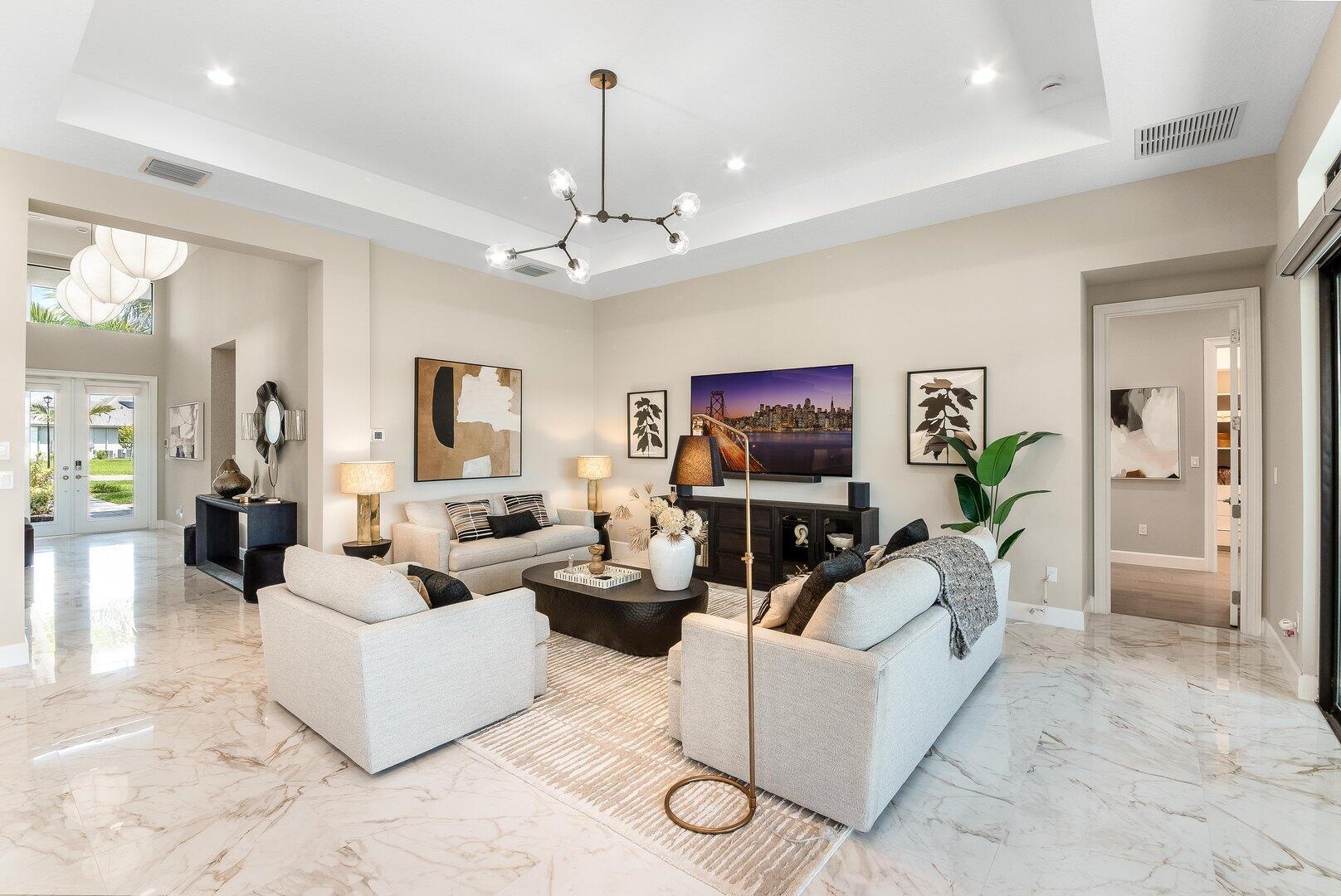 VALENCIA GRAND - Residential