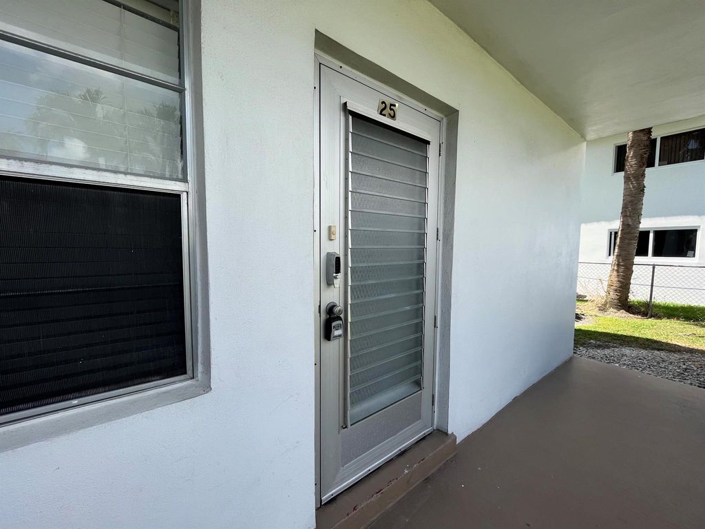 Photo of 25 Coventry B, West Palm Beach, FL 33417 (MLS # R10920441)